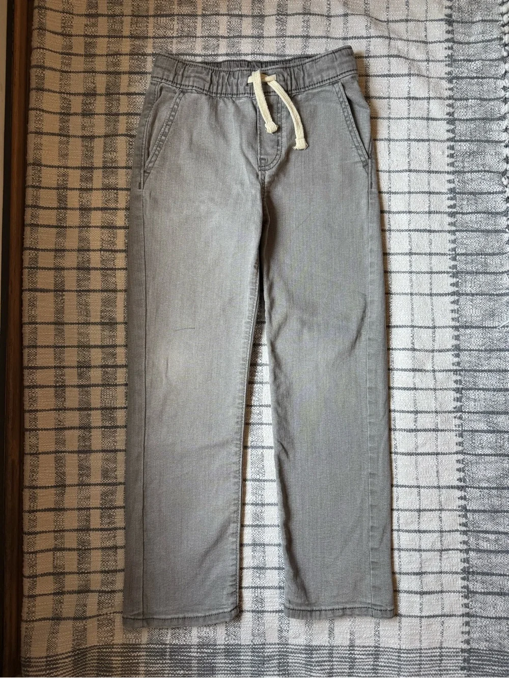 Old Navy Kids 2 Pack Straight Leg Jeans in Dark Blue and Light Gray